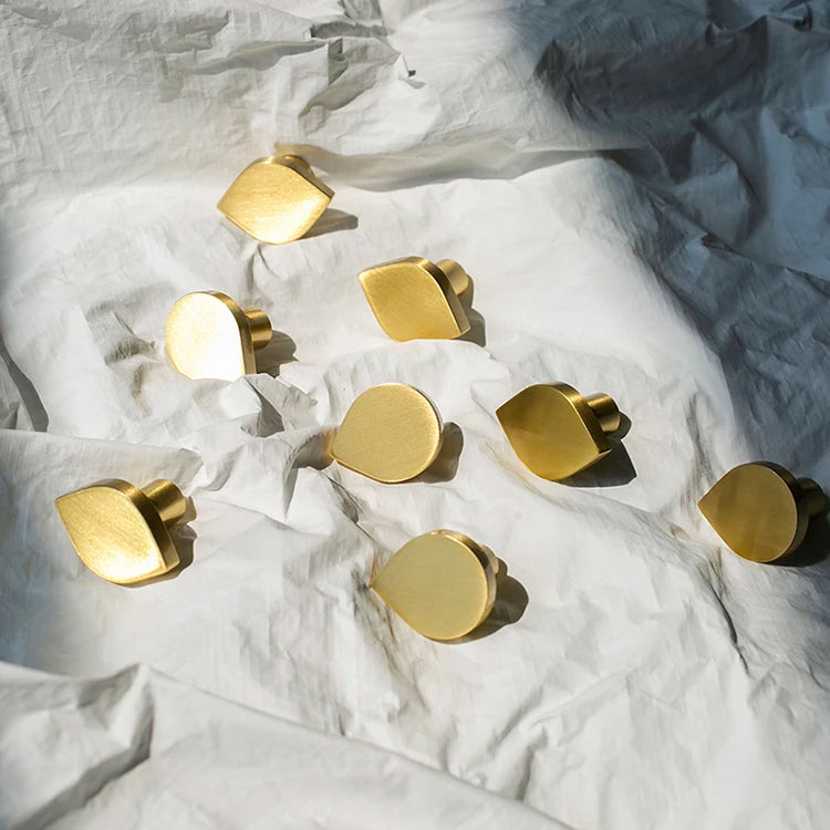 NYRA Knob & Pull Bar