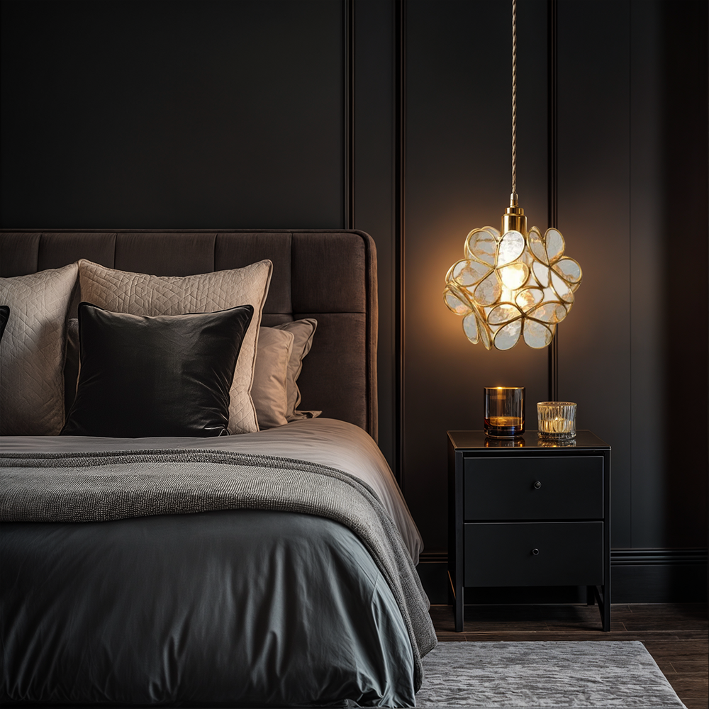 NYRA Flower Glass Pendant