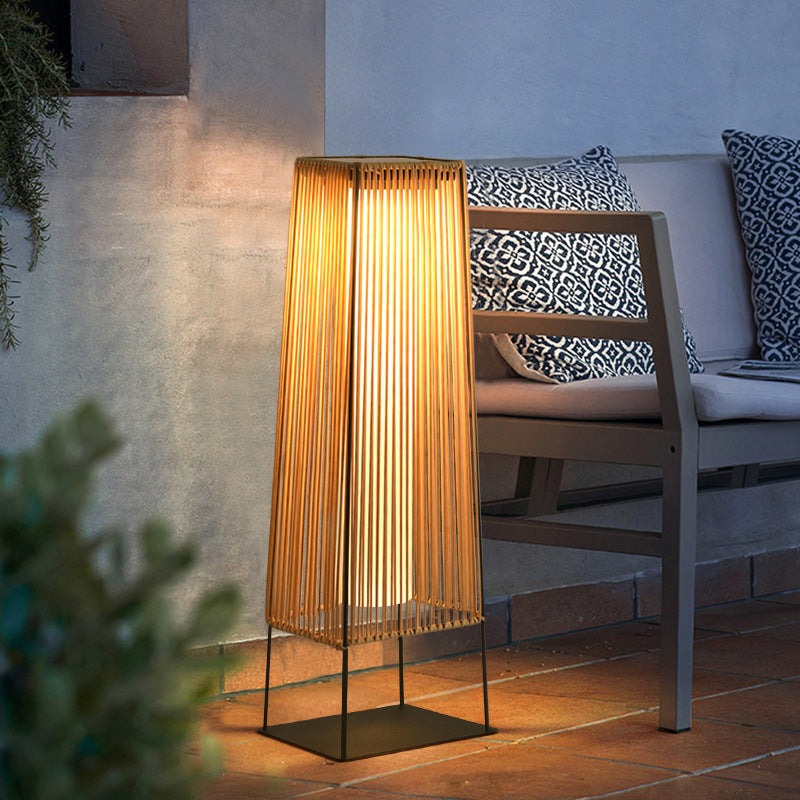 Luvia- Outdoor Solar Lights