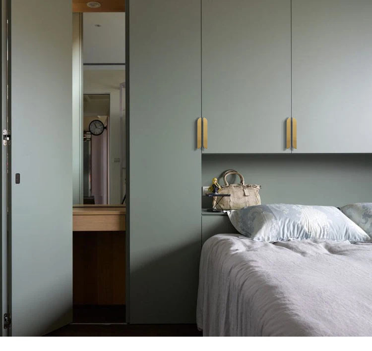 NYRA Knob & Pull Bar