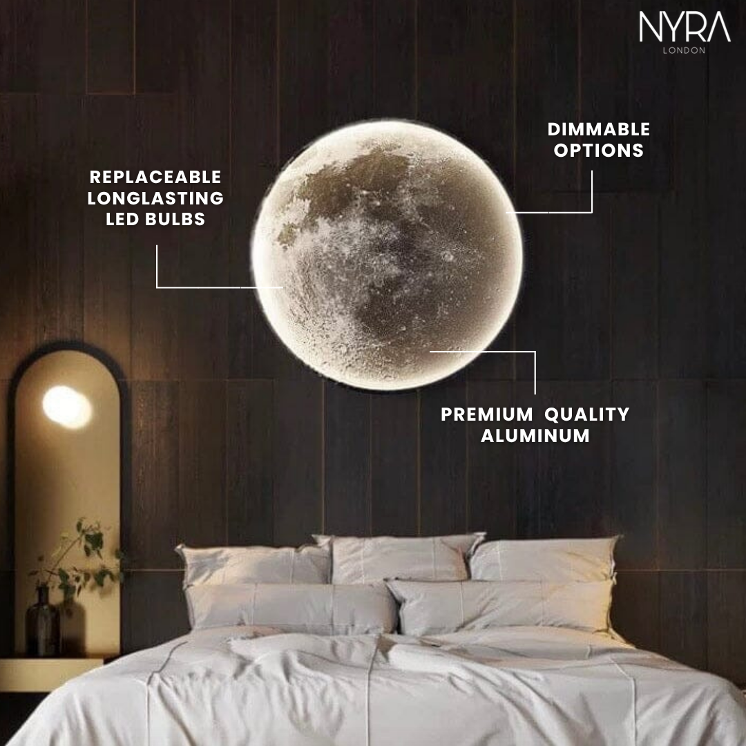 New Moon Wall Lamp