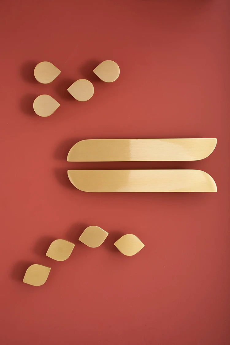 NYRA Knob & Pull Bar