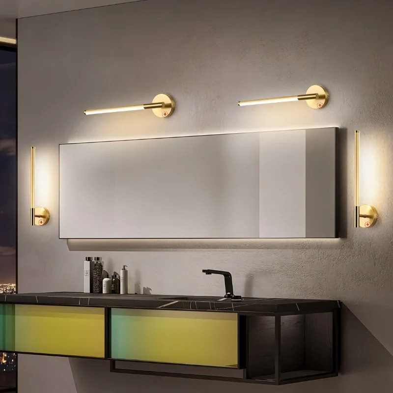 Liora Wall Lamp
