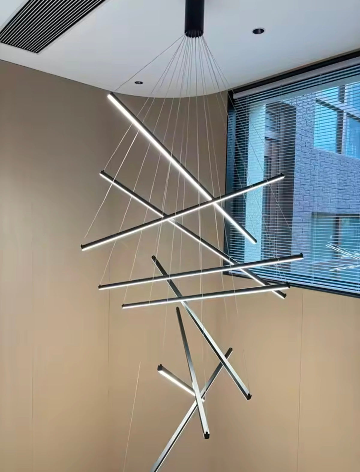 Stravion Modern Chandelier
