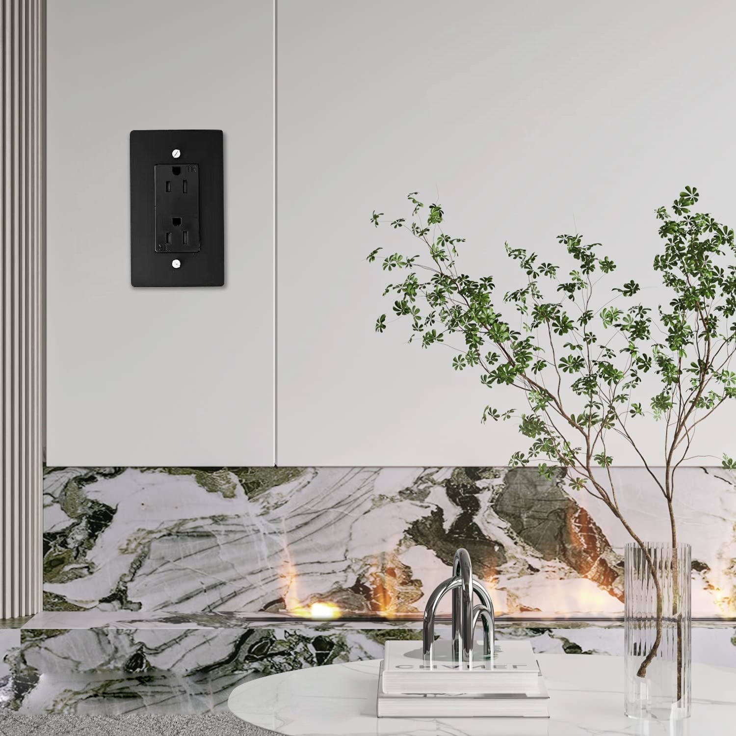 NYRA Wall Outlet