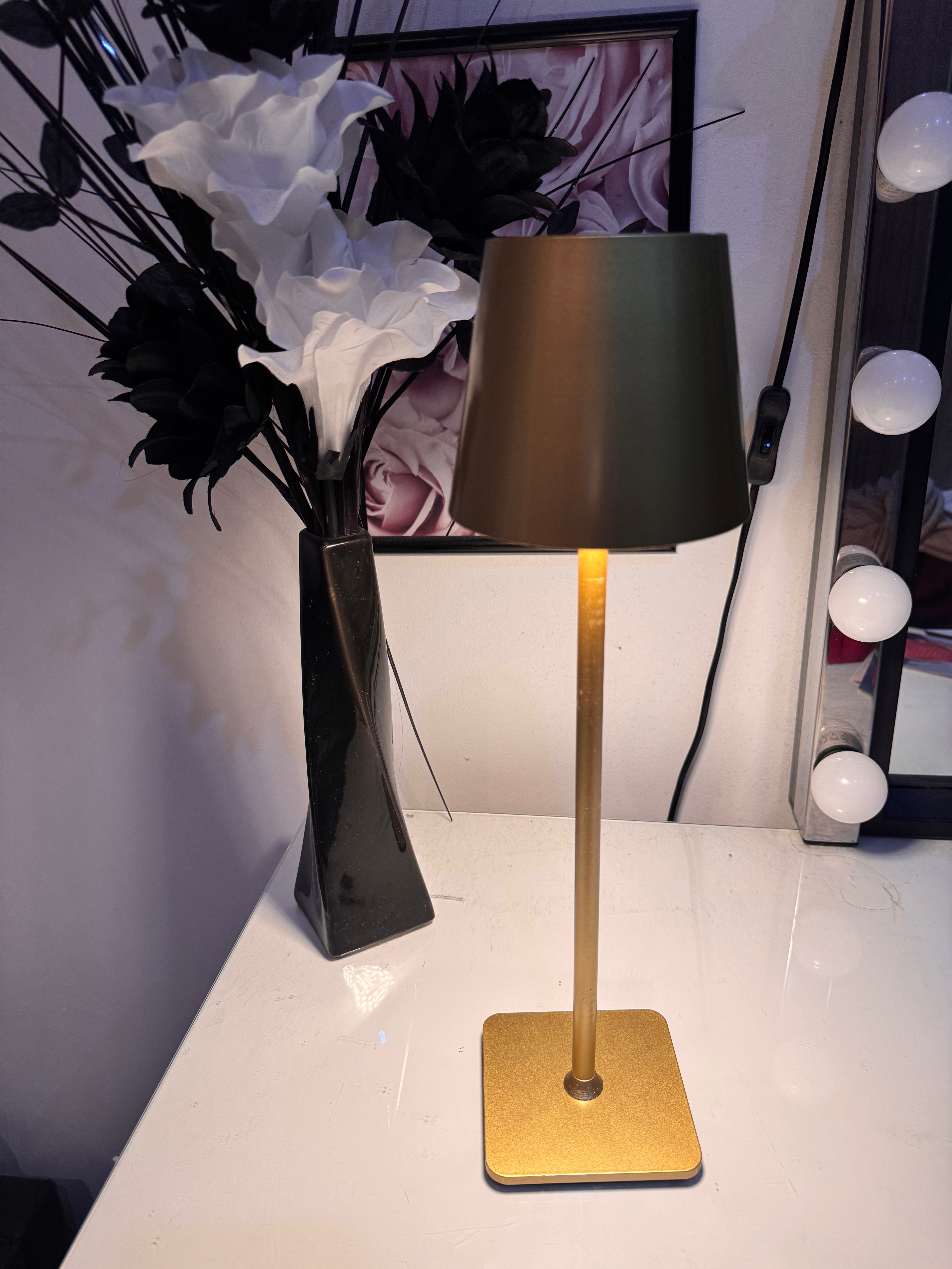 NYRA Dimmable Table Lamp
