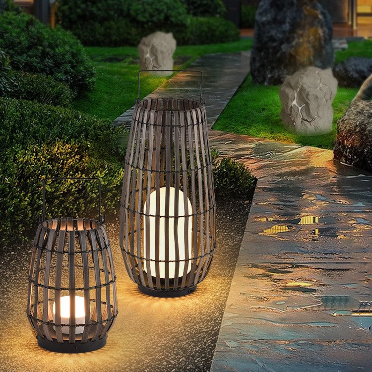 Belvo Outdoor Solar Lamp