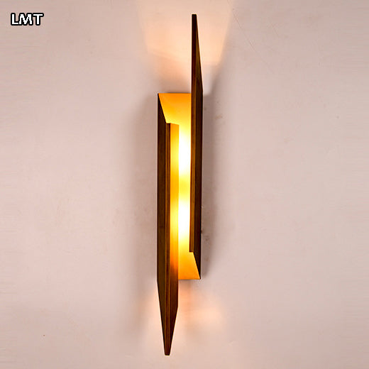 Nyra Folding Wall Lamp