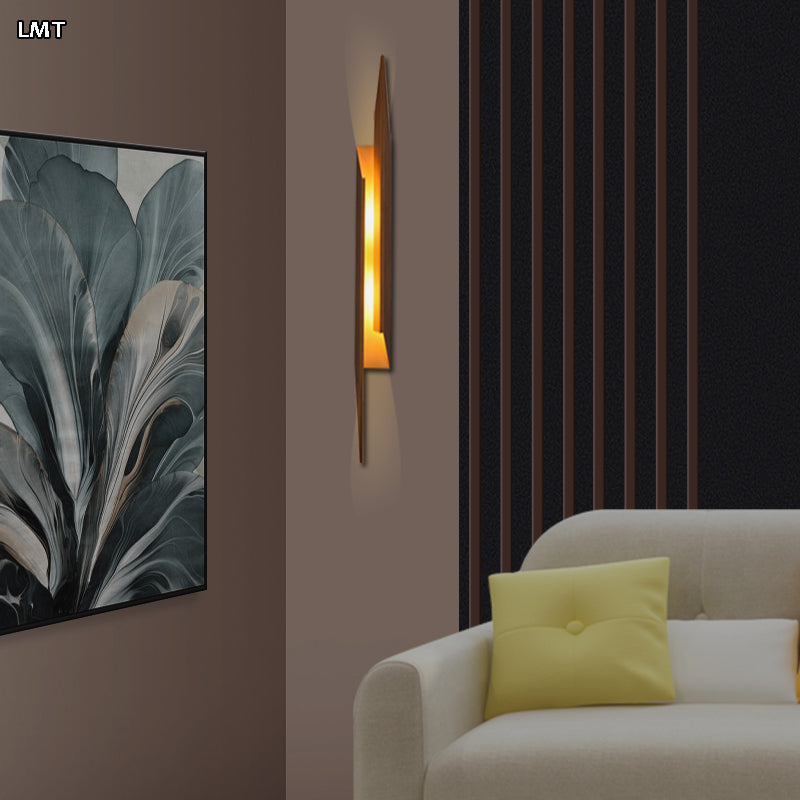 Nyra Folding Wall Lamp