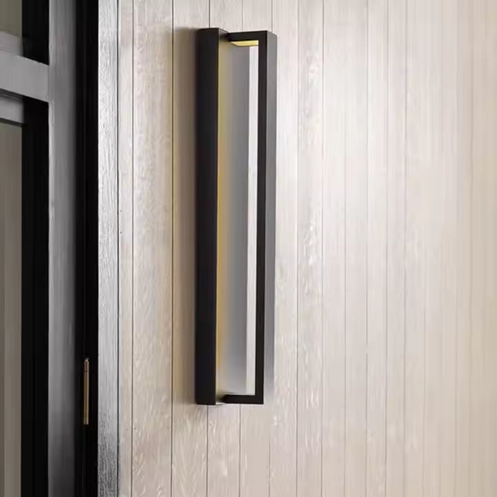 Vetrana Modern Outdoor Sconce