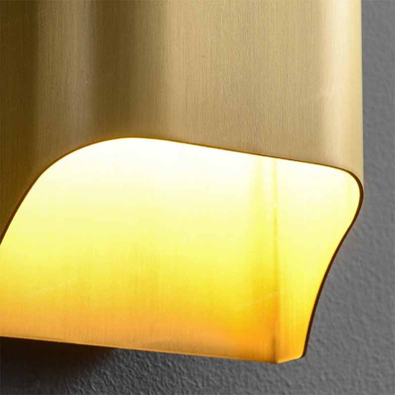 Alera Wall Lamp