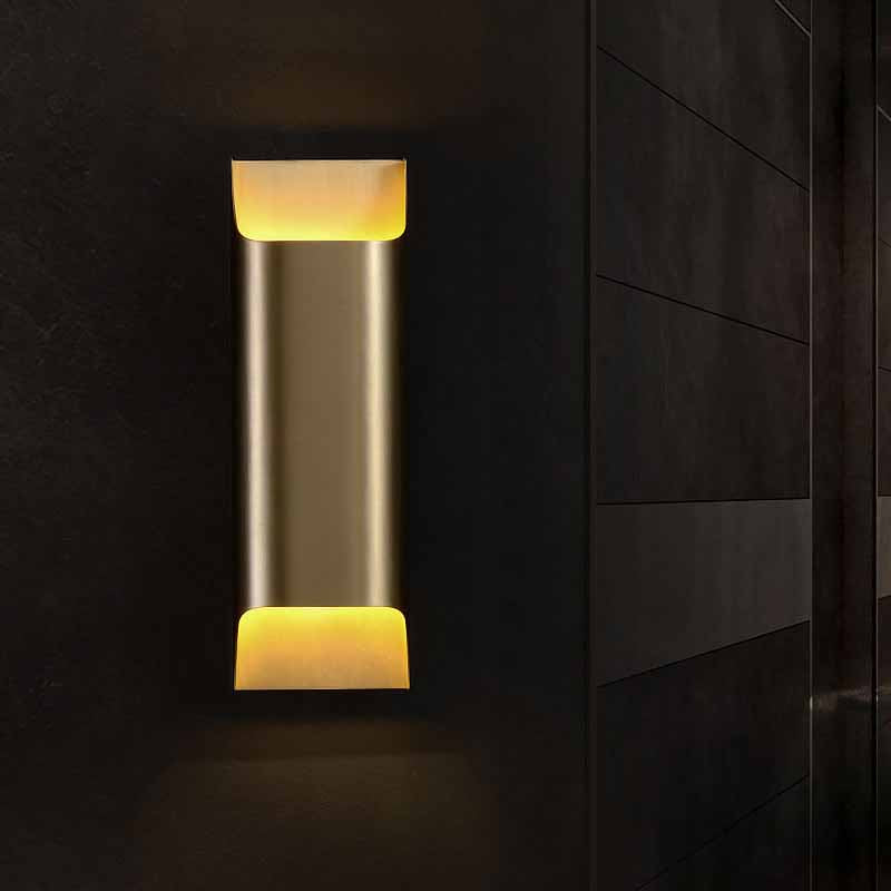 Alera Wall Lamp
