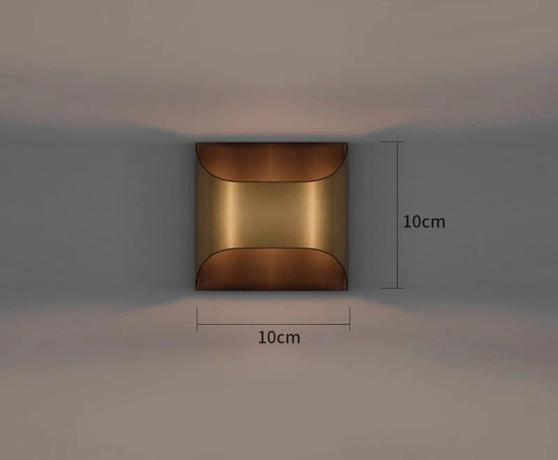 Alera Wall Lamp