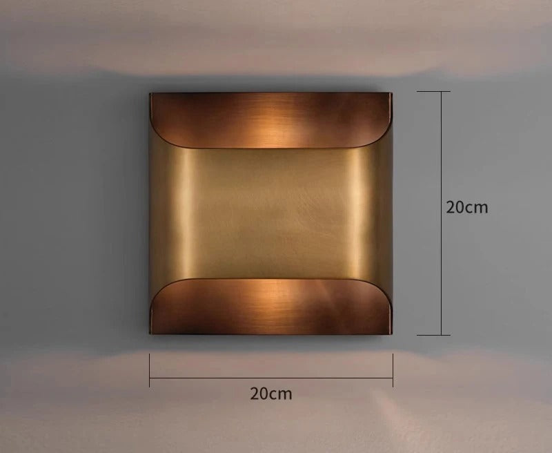 Alera Wall Lamp