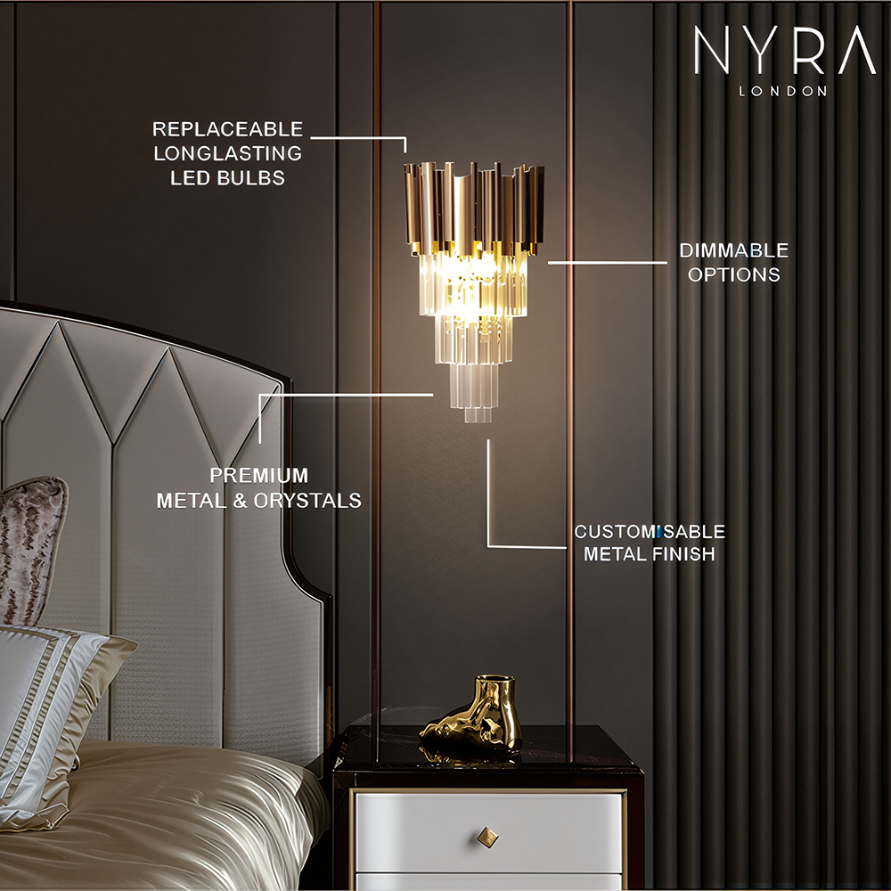 Queen Elizabeth Wall Lamp