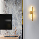Lara Wall Lamp