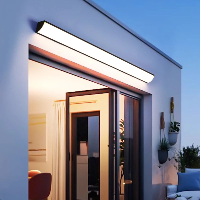 NYRA Outdoor Regina Wall Lamp