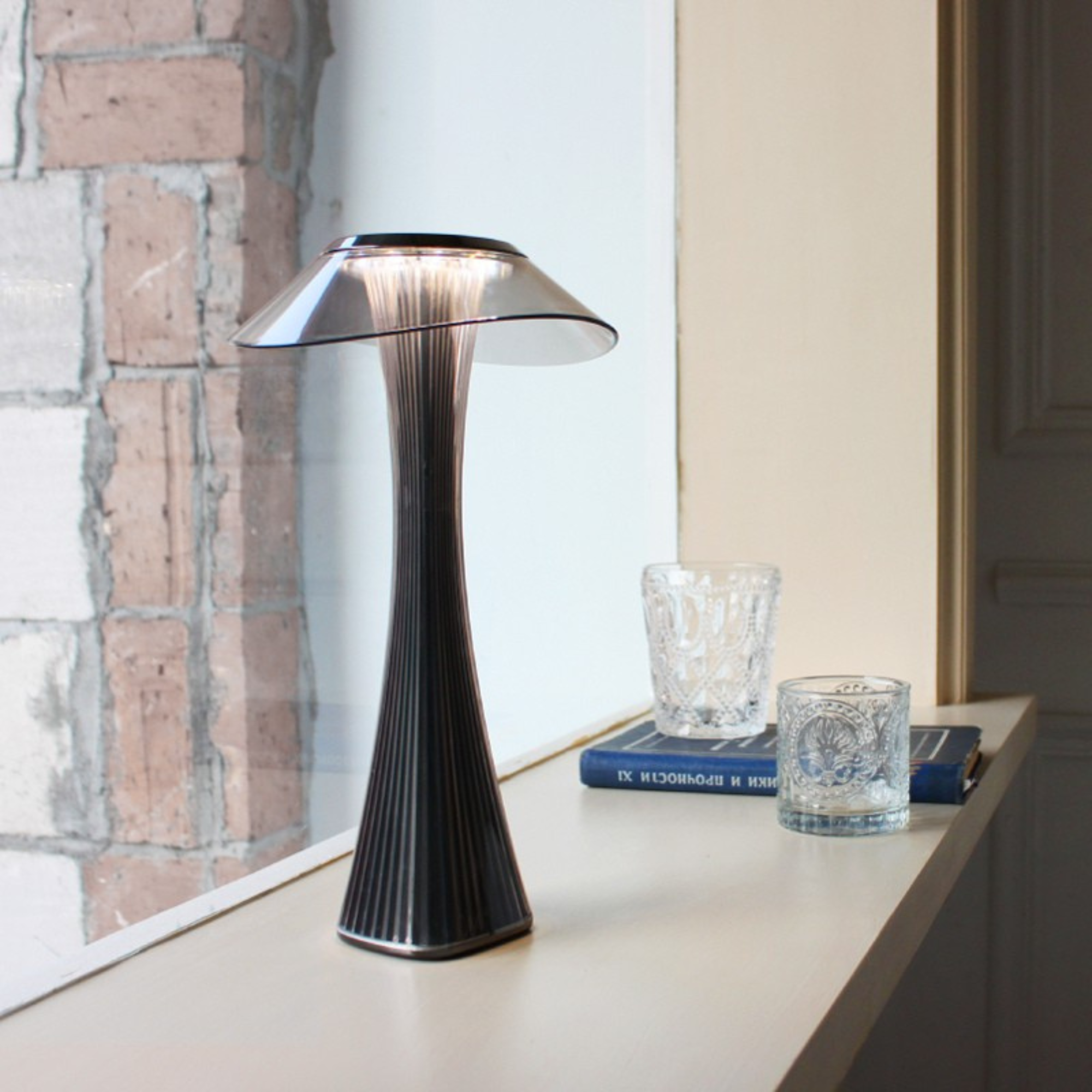 Flowen-Rechargeable LED Table Lamp