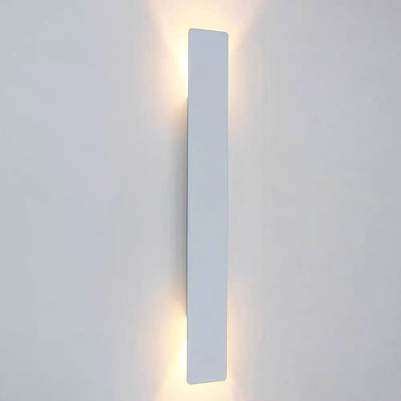 Avelia Modern Outdoor Sconce