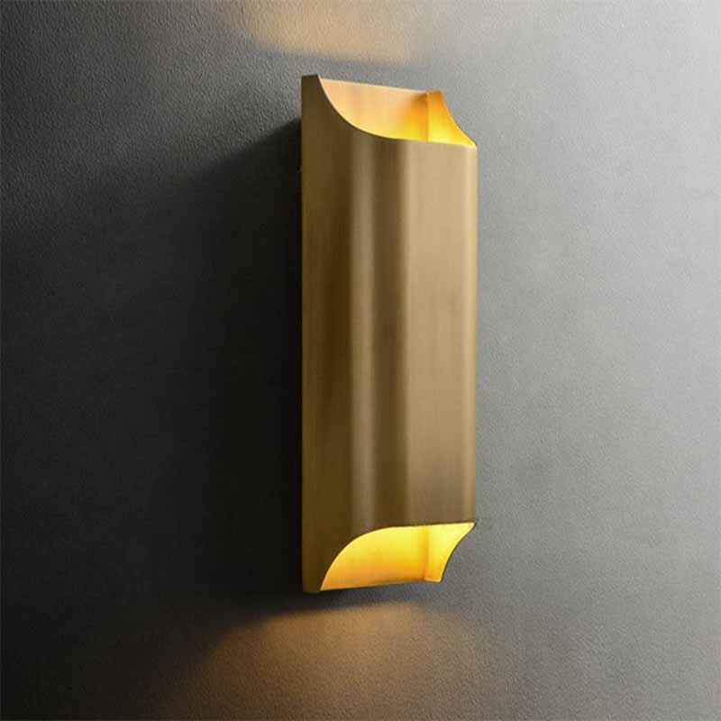 Alera Wall Lamp