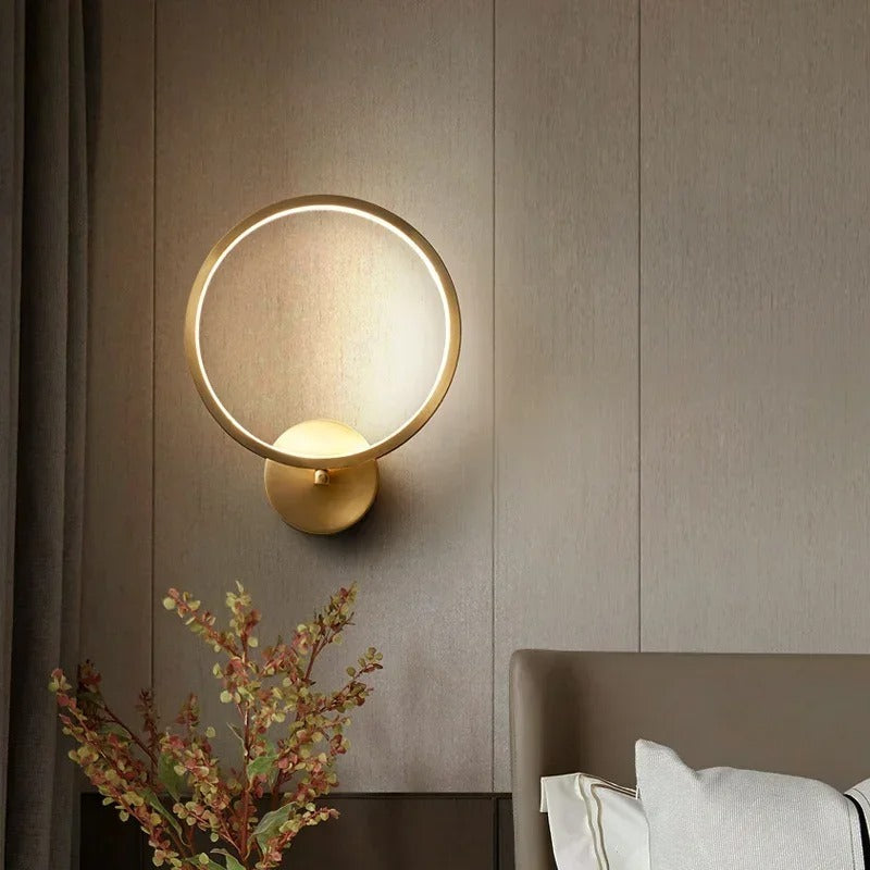 Ebony Gold Ring Wall Lamp