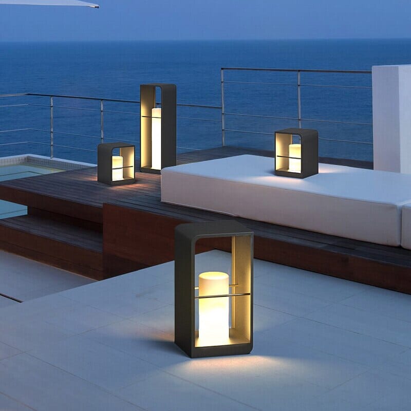 Irene Garden Lamp