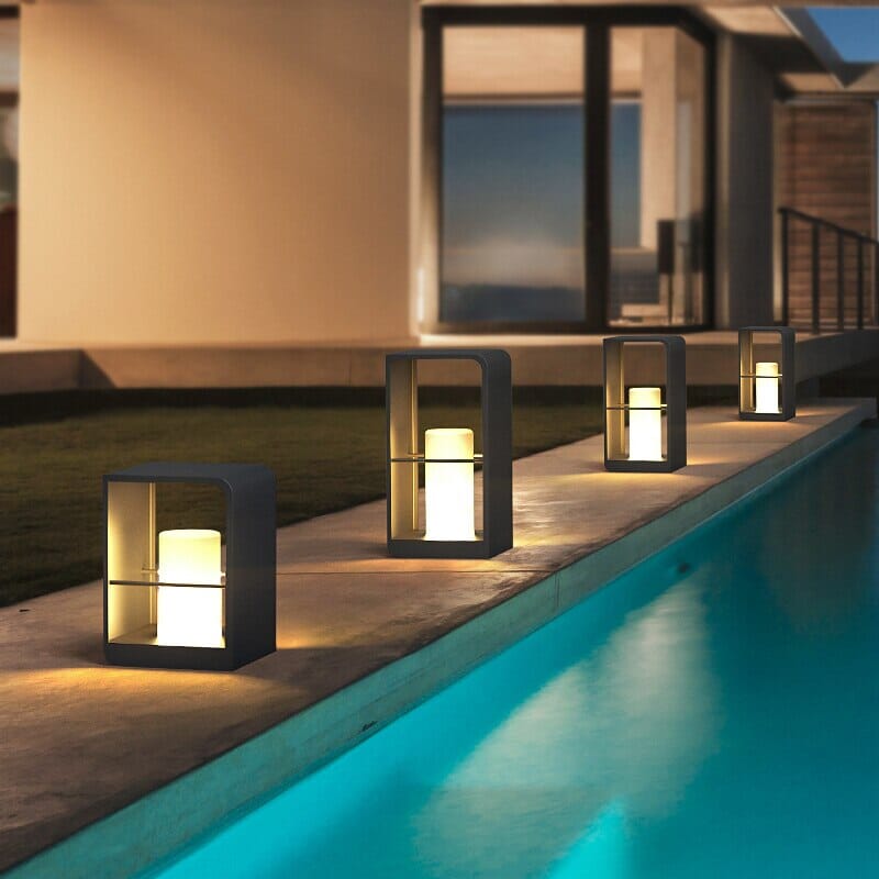 Irene Garden Lamp
