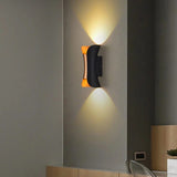 Arya Wall Lamp