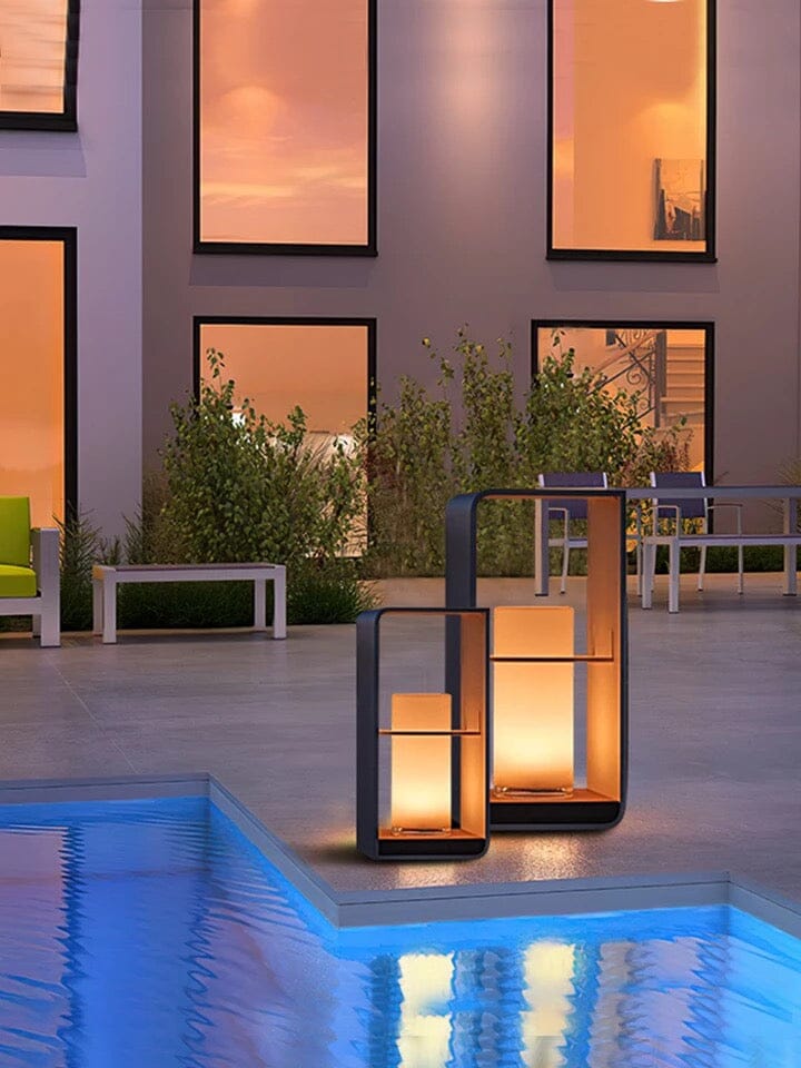 Irene Garden Lamp