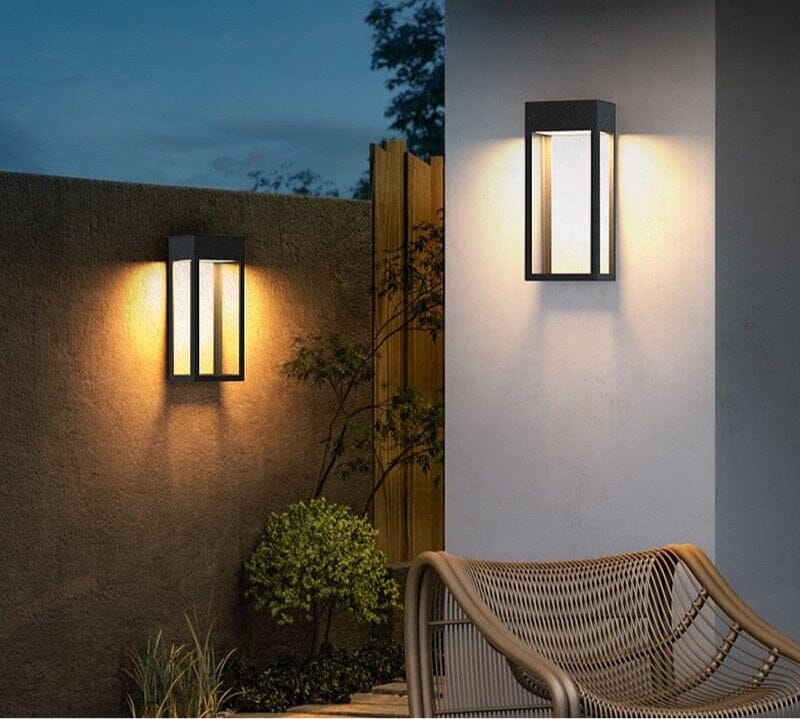 Olivia outdoor wall lamp